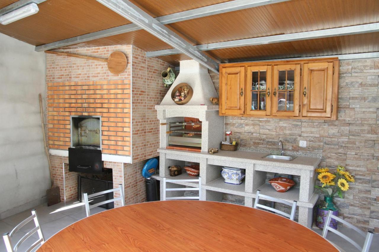 Ferienwohnung Casa Da Pizzaria Carapito Exterior foto