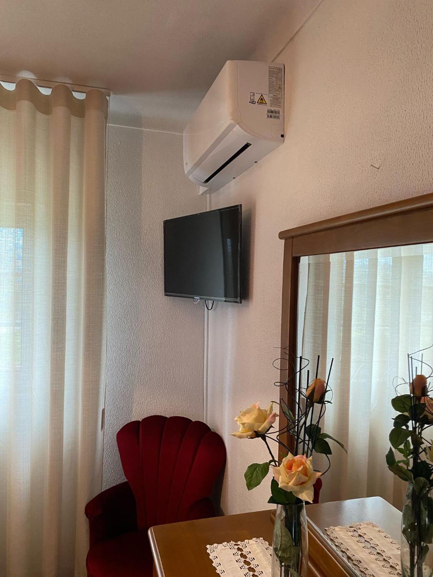 Ferienwohnung Casa Da Pizzaria Carapito Exterior foto