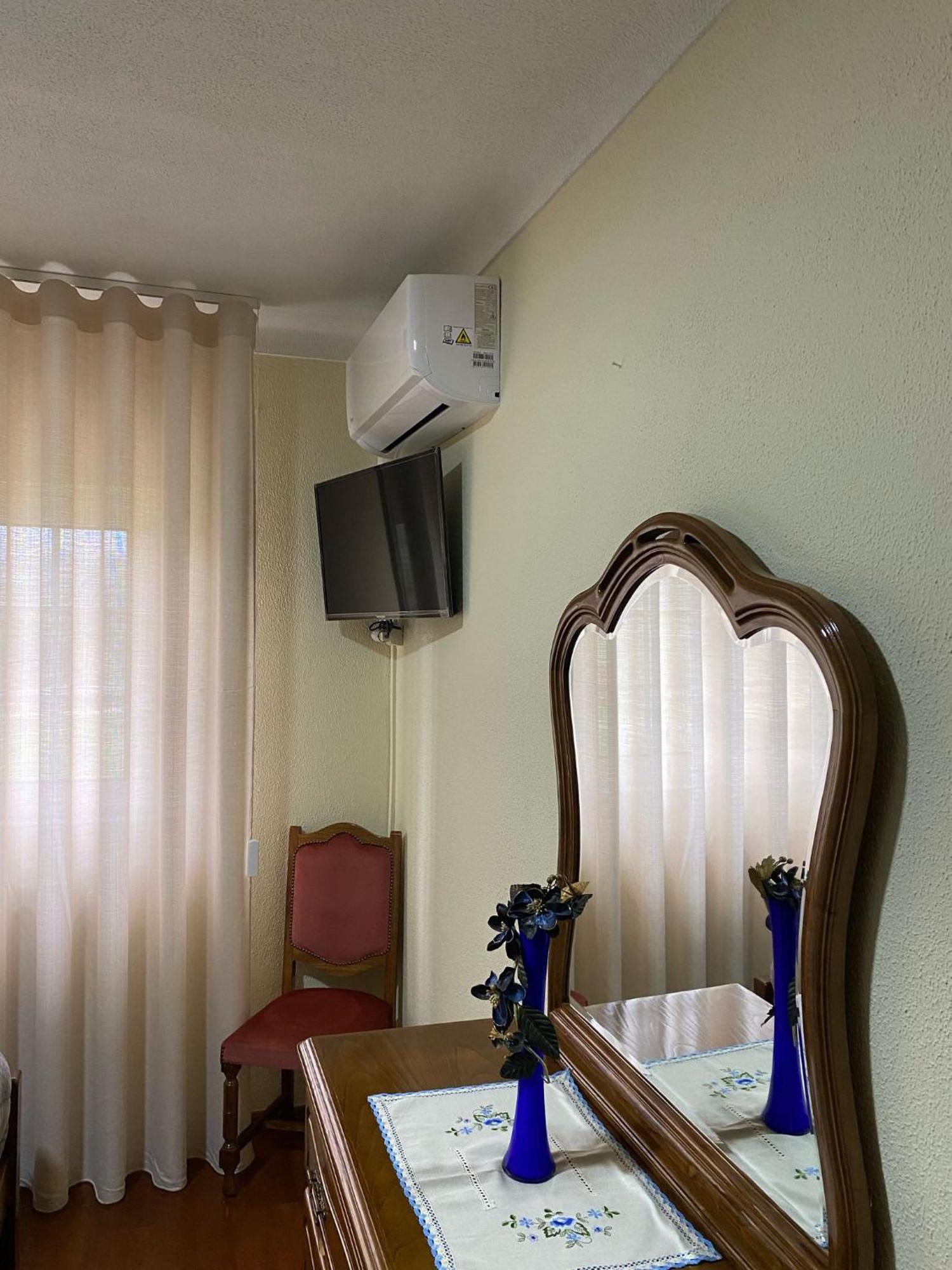 Ferienwohnung Casa Da Pizzaria Carapito Exterior foto
